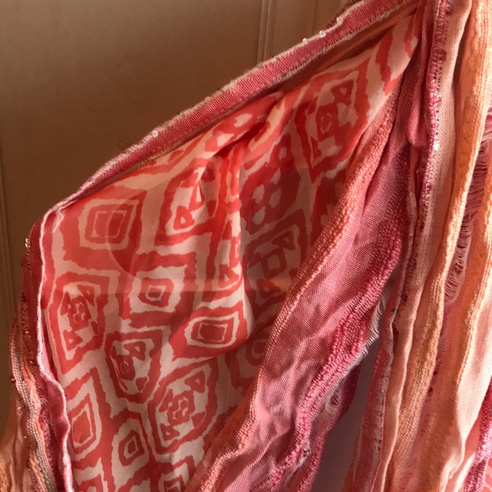 Patterned scarf - Picture 3 of 3